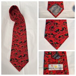 Vintage men’s holiday Christmas Poinsettia necktie Keith Daniels